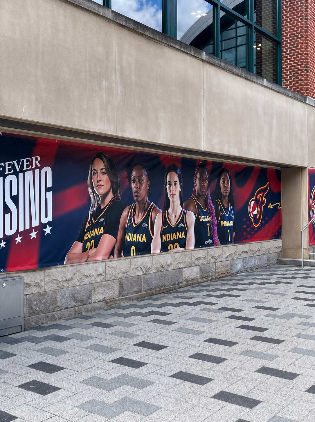 Indiana Fever (WNBA) – Featuring Caitlin Clark